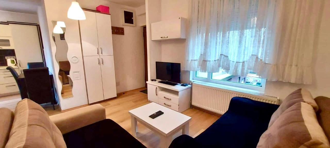 Bright & Lovely Apartment In The City Center Pristina Kültér fotó