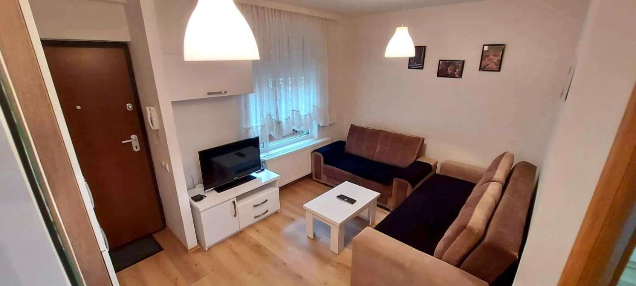 Bright & Lovely Apartment In The City Center Pristina Kültér fotó
